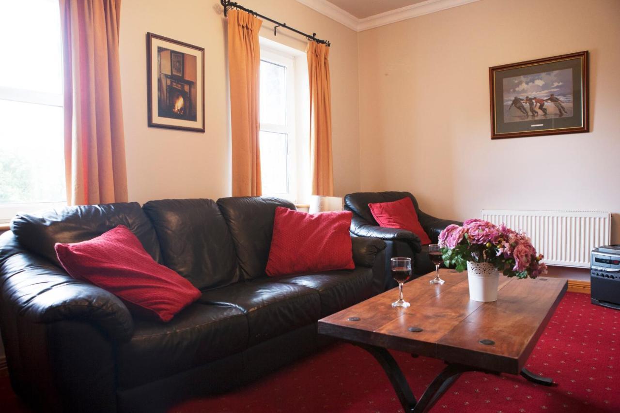Villa Inviting 4-Bed House In Strokestown Extérieur photo